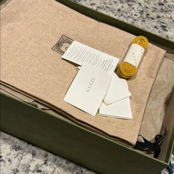 Gucci Shoe Accessories Set